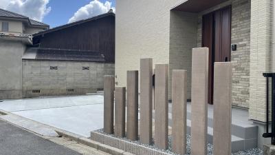 コンクリート製の枕木で彩る 玄関まわり(倉敷市 T様邸)